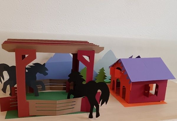 Reiterhof aus Papier